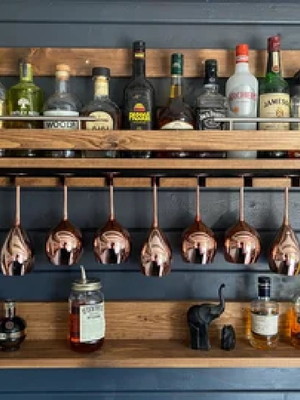 Adega barzinho p/ vinhos e whisks e porta taças - promoção.