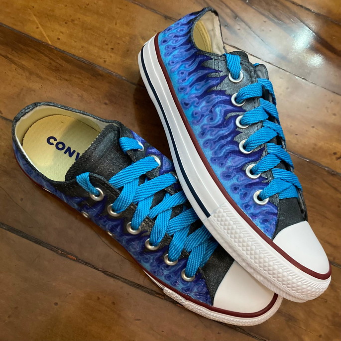 Imagem 2 - All Star Pintado a Mão Chamas