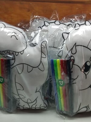 Almofadas para colorir tema dinossauro