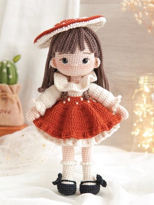 Boneca amanita em amigurumi