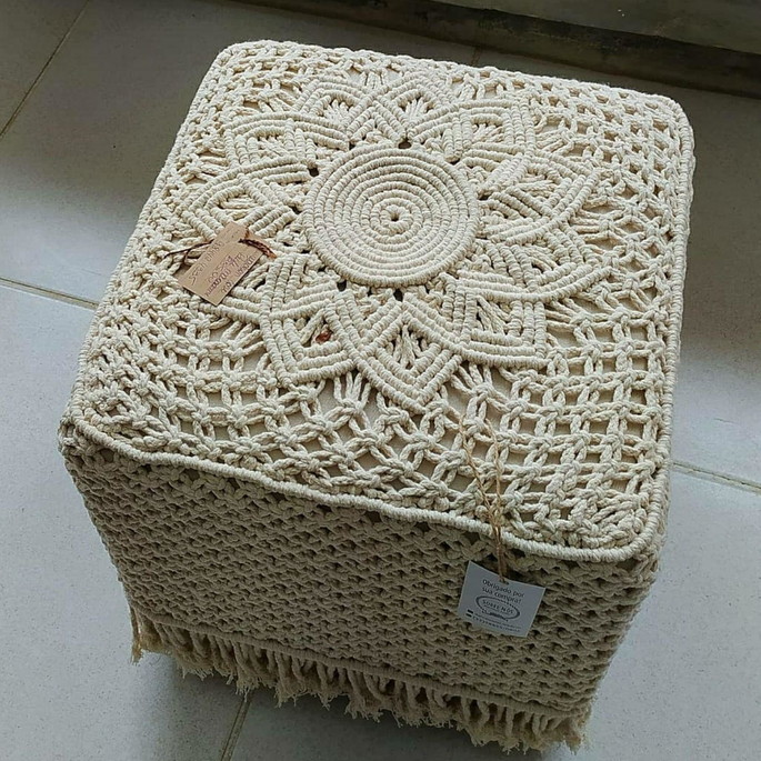 Imagem 1 - Puff Decorativo em Macramê