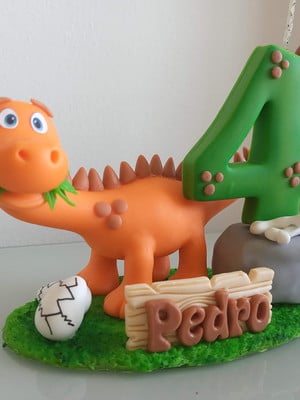 Dinossauro - topo de bolo com nome