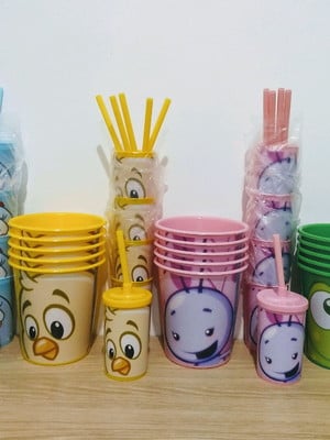 Lembrancinha galinha pintadinha candy 2pç