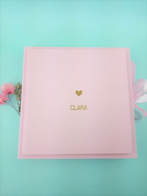 Livro do bebê e caixa hot stamping