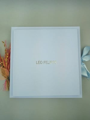 Livro do bebê e caixa hot stamping