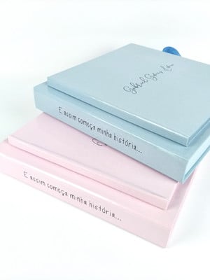 Livro do bebê com caixa