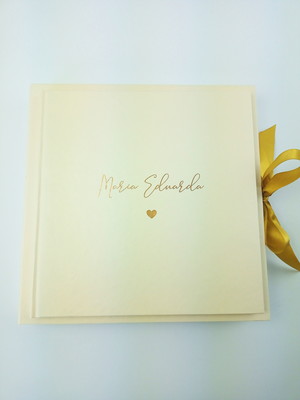 Livro do bebê e caixa personalizado