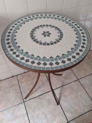 Mesa mosaico triângulo