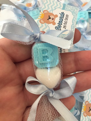Mini coração+mini letrinhas de sabonete lembrancinhas