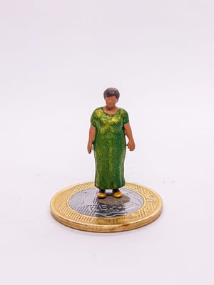 Mulher gordinha miniatura m1069a
