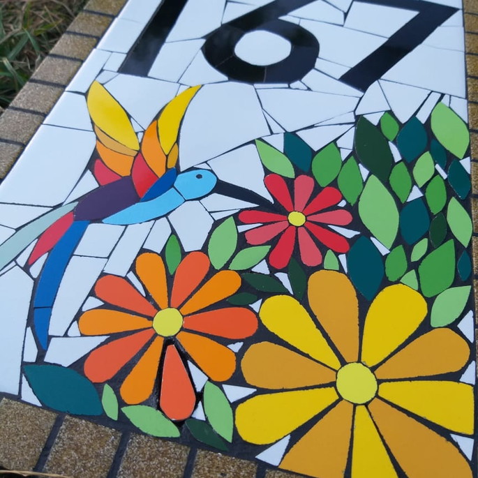 Imagem 4 - Número em Mosaico - Beija Flor