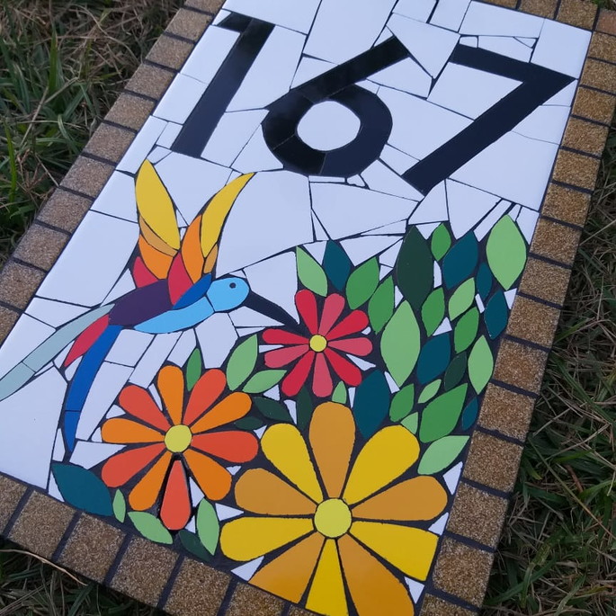 Imagem 1 - Número em Mosaico - Beija Flor
