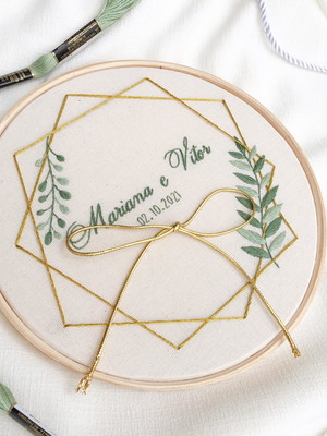 Porta alianças bordado para casamento- 20 cm