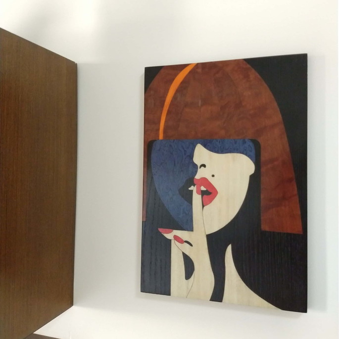 Imagem 3 - Quadro em Marchetaria - Mulher Elegante - 01