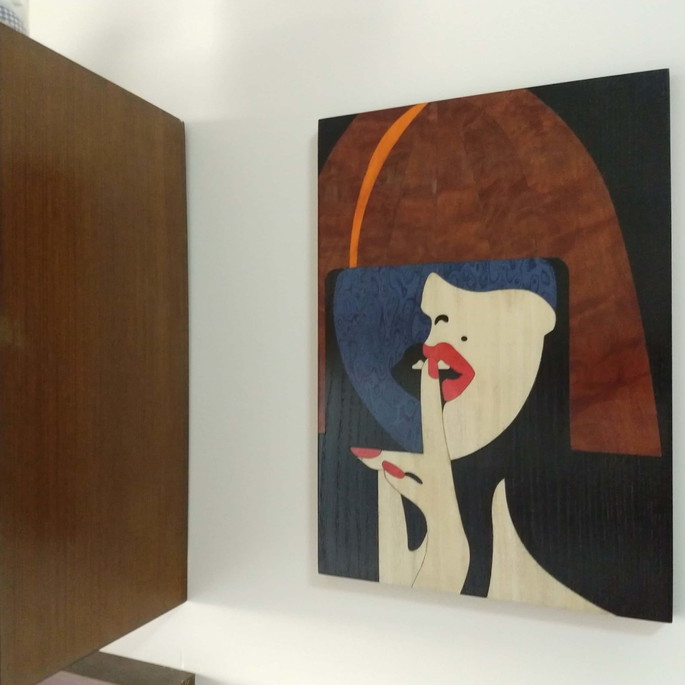 Imagem 4 - Quadro em Marchetaria - Mulher Elegante - 01
