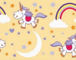 Tecido tricoline unicornio amarelo com nuvens -50cm