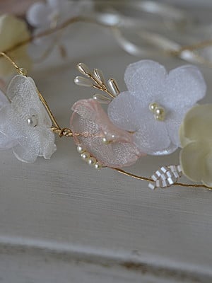 Tiara damamaria clara